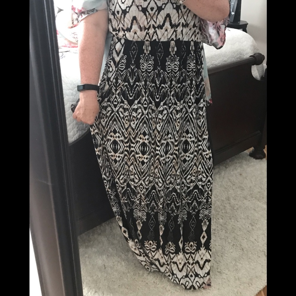 Cute dress maxi length strapless worn once to wedding
